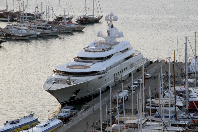 Şeyh Abdullah Bin Zayed Al Nahyan’ın Yatı Fethiye’den 1 Milyonluk Yakıt Aldı