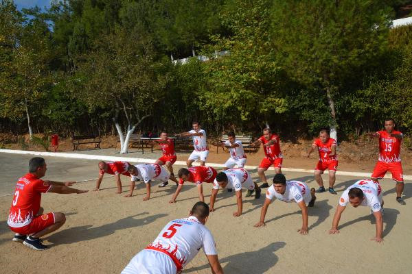 Komando Değil İtfaiye Erleri