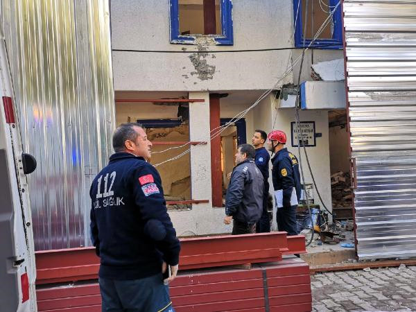 Bodrum’da Tadilat Yapılan Binada Çökme: 5 İşçi Yaralı (1)