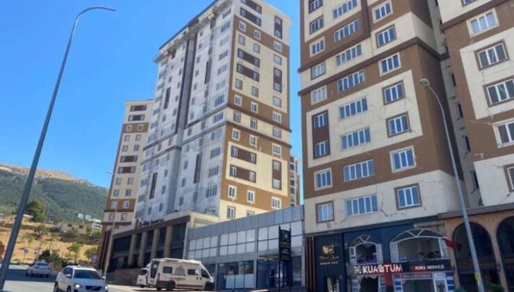 62 yaşındaki inşaat emekçisi iskeleden düşerek hayatını kaybetti!