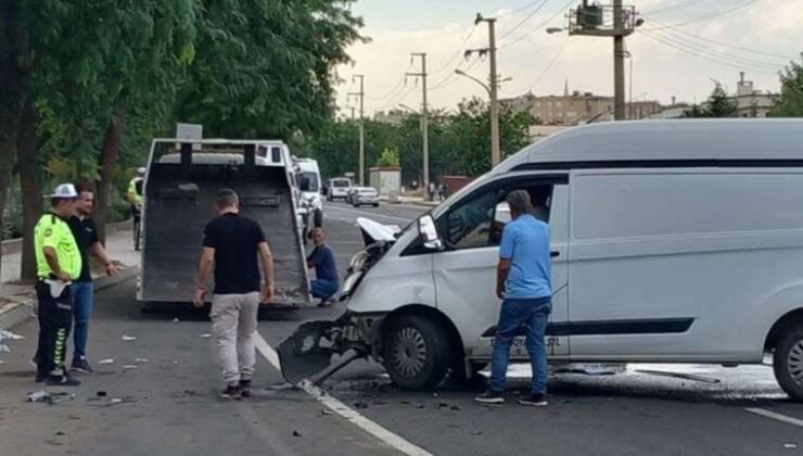 Diyarbakır’da iki minibüs baş başa çarpıştı: Çok sayıda yaralı!