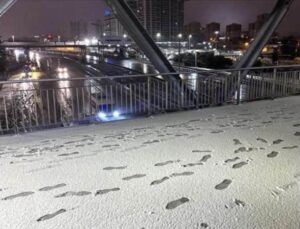 İstanbul’da 7 yıl ortadan sonra kasımda kar yağdı