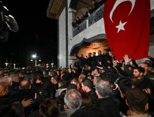 Manisa’daki şehit cenazesinde gerginlik