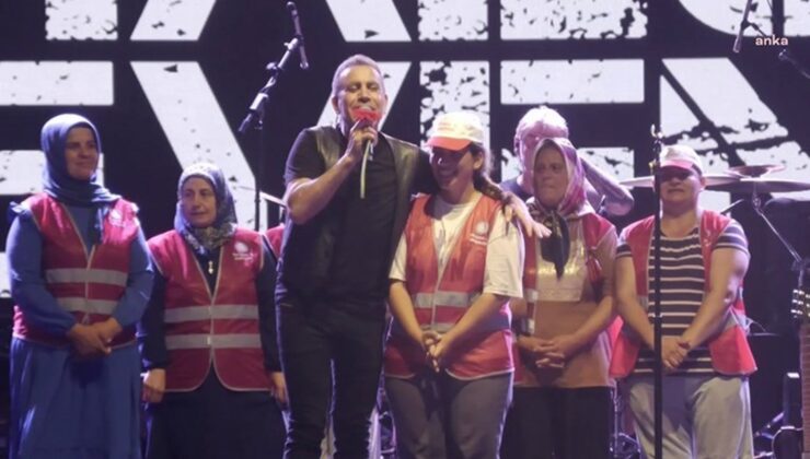Haluk Levent sahneye Polonez personelleriyle çıktı