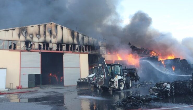 Kayseri’de keçe fabrikasında büyük yangın!