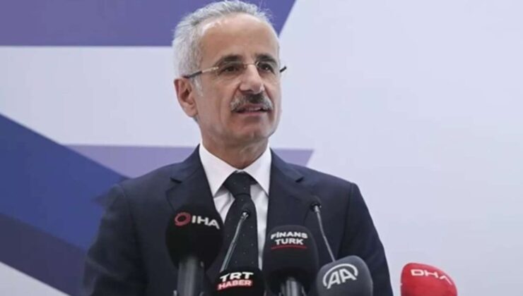 Bakan Uraloğlu ‘zorunlu hale geldi’ diyerek duyurdu: 16 yaş altına toplumsal medya yasağı mı geliyor?