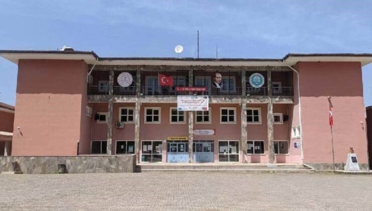 Cumhuriyet gündeme getirmişti… Müdürden velilere tehdit savı