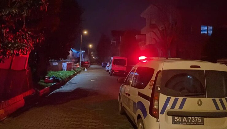 Birlikte yaşadığı bayanı silahla vurdu, intihar etti!