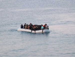 Antalya açıklarında göçmenleri taşıyan tekne battı: 14 kişinin cansız vücuduna ulaşıldı!