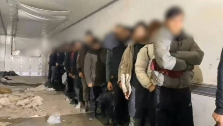 İran hududundan Türkiye’ye giren kaçak göçmenler yakalandı