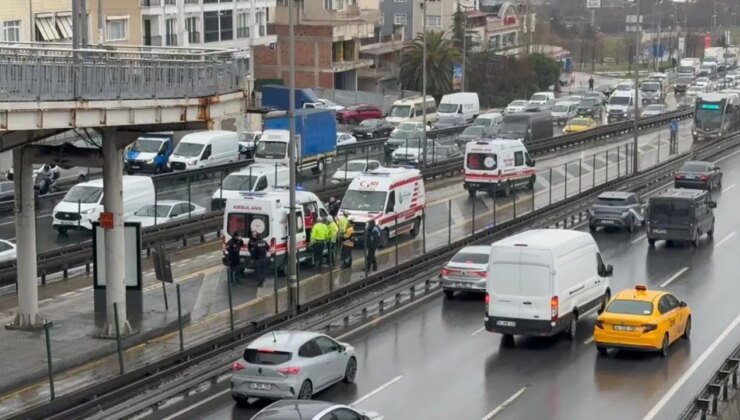 İstanbul’da iki metrobüs çarpıştı: Yaralılar var