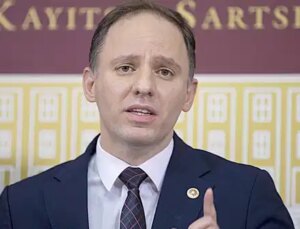 Yavuzyılmaz’dan Bayraktar’a reaksiyon: ‘AKP, göz nazaran göre TPAO’nun gelirlerini yabancı şirketlere satıyor’