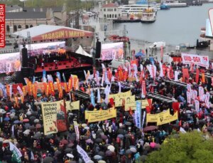 Cumhuriyet dakika dakika aktarıyor… Kadıköy’de 1 Mayıs: Kortej yürüyüşü başladı