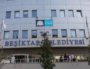 Son dakika… Beşiktaş Belediyesi’ne operasyon: Eski lider yardımcısı da gözaltına alındı