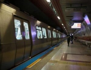 İstanbul’da metro seferlerine Seyahat düzenlemesi: Taksim durağı kapatıldı