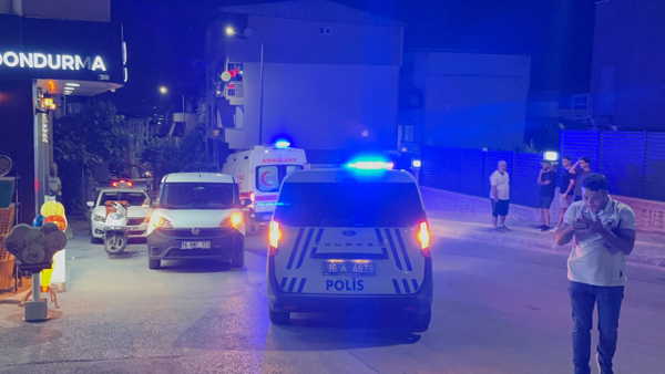 Kafedeki tartışma silahlı hengameye dönüştü: Bacağından vuruldu