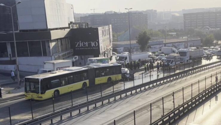 İstanbul’da korkunç kaza… Araba İETT otobüsüne çarptı: 3 kişi hayatını kaybetti